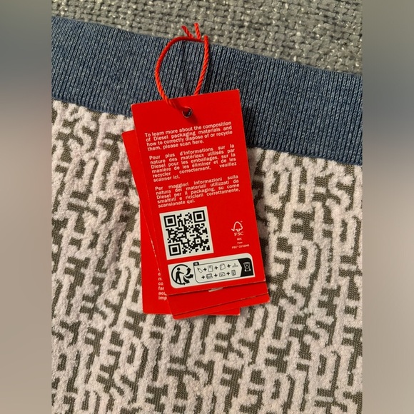 brand new Diesel Monogram Skirt M– 100% Authentic ( matching vest available)! - Picture 5 of 16